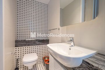 Sophia Hills | Dual Key Studio C 1 Bathroom | Residential View